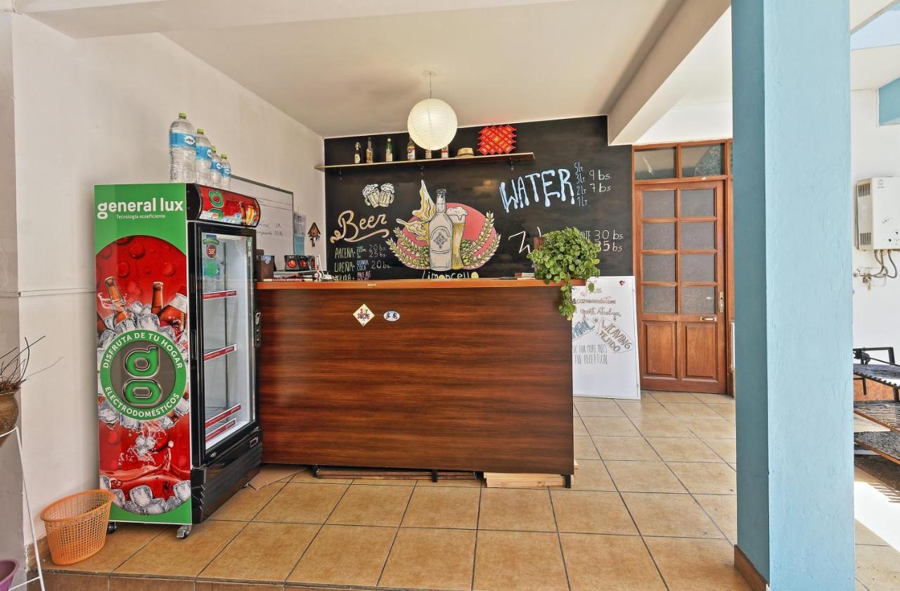 The Celtic Cross Hotel Сукре Екстериор снимка